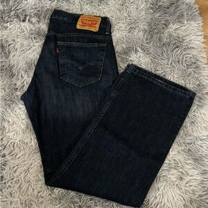 Men’s 33/32 Levi Straight Jeans